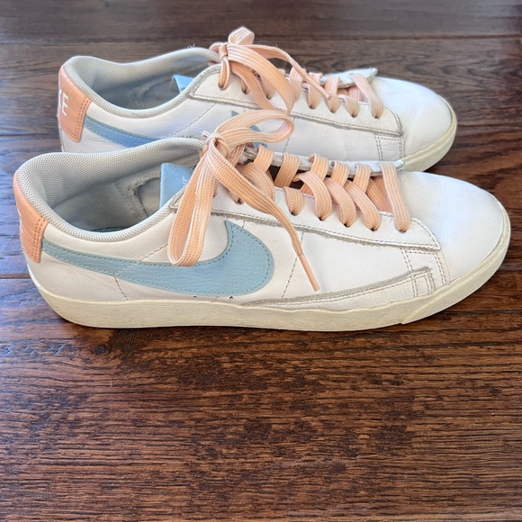 Nike Shoes - Nike Court Women’s Tennis Shoe Sneaker